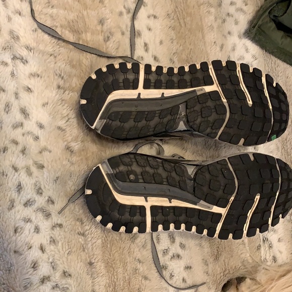 Brooks Carpe Runem Shoes - Picture 4 of 5